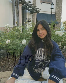 Elle Paris Legaspi autograph