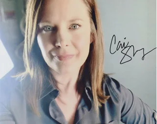 Cari Shayne autograph