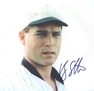 Ray Liotta autograph