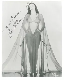 Lois de Fee autograph