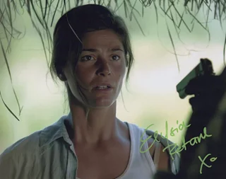 Elysia Rotaru autograph