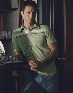 Jeffrey Donovan autograph