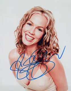 Jennie Garth autograph
