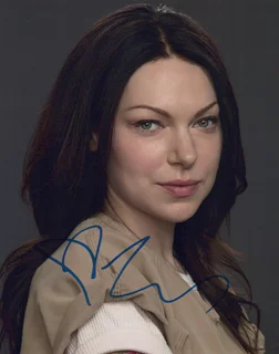 Laura Prepon autograph