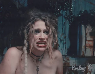 Kailey Hyman autograph