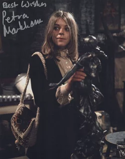 Petra Markham autograph