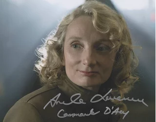 Amanda Lawrence autograph