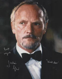 Julian Glover autograph