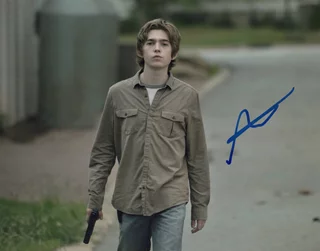 Austin Abrams autograph