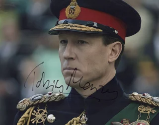 Tobias Menzies autograph