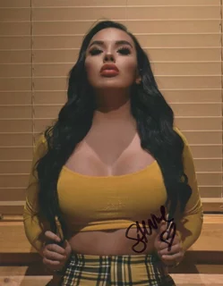 Stevie Rachel autograph