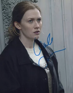 Mireille Enos autograph