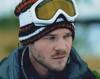 Shawn Ashmore autograph