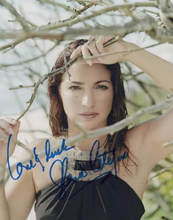 Gloria Estefan autograph