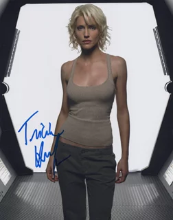 Tricia Helfer autograph