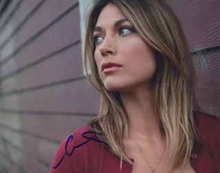 Natalie Zea autograph