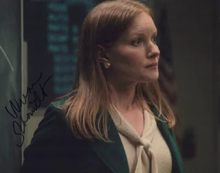 Wrenn Schmidt autograph