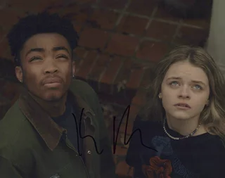 Kylie Rogers autograph