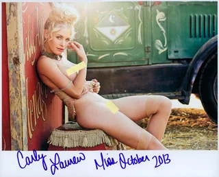 Carly Lauren autograph
