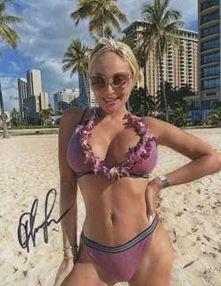 Lily Fursova autograph