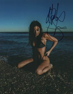 Hannah Stein autograph