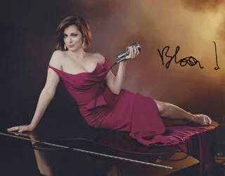 Rachel Bloom autograph