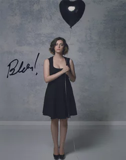 Rachel Bloom autograph