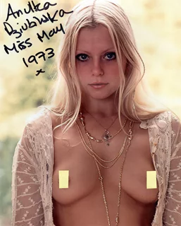 Anulka Dziubinska autograph