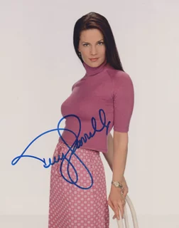Terry Farrell autograph