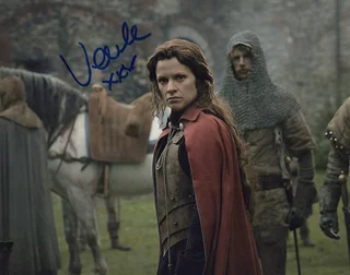 Veerle Baetens autograph