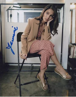 Jasmine Curtis-Smith autograph
