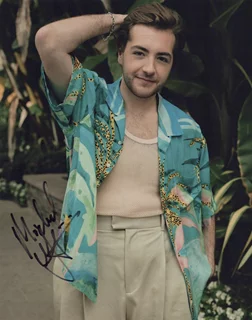 Michael Gandolfini autograph