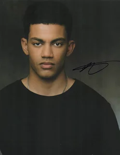 Miles Fowler autograph