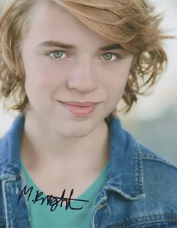 Marik Knight autograph