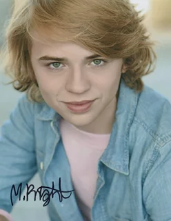 Marik Knight autograph