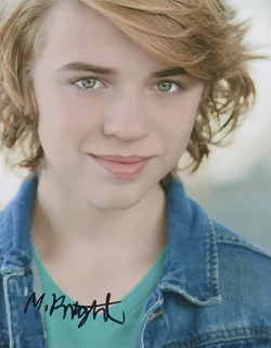 Marik Knight autograph