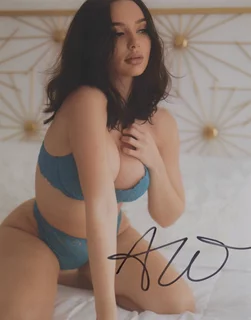 Stassi autograph
