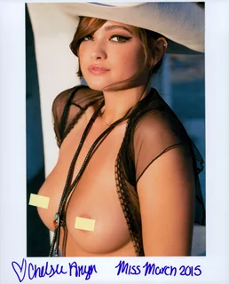 Chelsie Aryn autograph