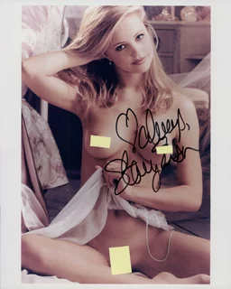 Stacy Fuson autograph