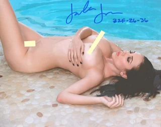 Jelena Jensen autograph
