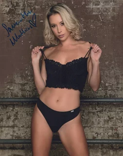 Samantha Mathias autograph