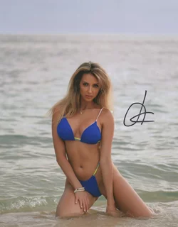 Tatiana Radashulya autograph