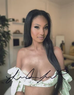 Linda Steadman autograph