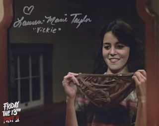 Lauren-Marie Taylor autograph