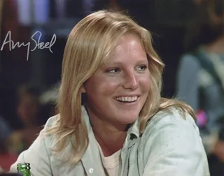 Amy Steel autograph