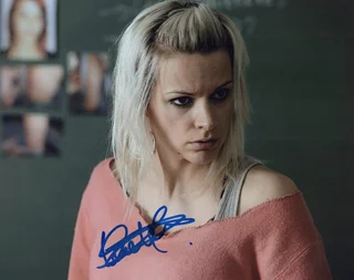 Veerle Baetens autograph