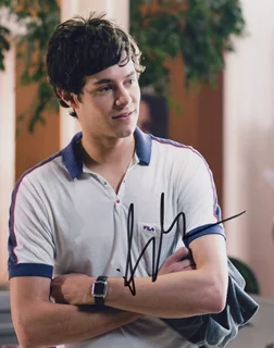 Adam Brody autograph
