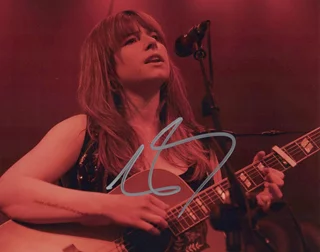 Jessie Buckley autograph