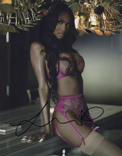 Linda Steadman autograph