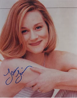 Laura Linney autograph